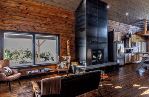 Valentine Cabin | Merritt Dam Road Hill House