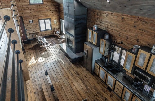 Valentine Cabin | Merritt Dam Road Hill House