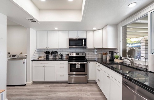 Mesa House | Mesa Property with Diving Pool!