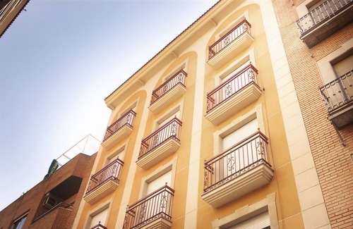 Jaen House | MESONES-CENTRAL ACCOMMODATION WITH PARKING