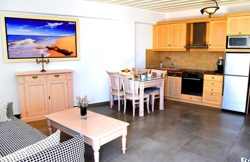 Kithnos Apartment | Messaria Hotel