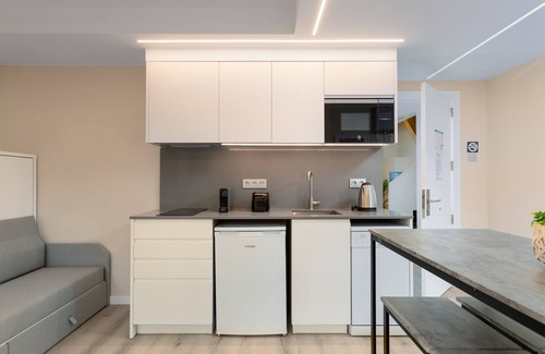 Vilassar de Mar Apartment | Mestral - Aparthotel with Swimming Pool