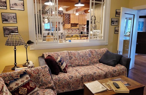 Twisp Cabin | Methow Valley Inn-6 Bedroom option,Lovingly Restored&Beautifully Maintained!