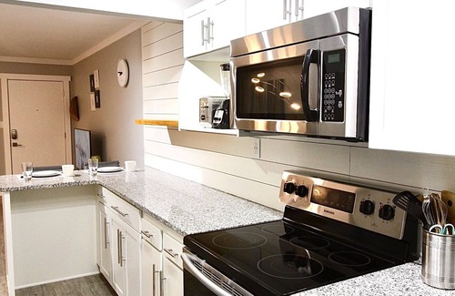 Decatur Apartment | Metro Flats Luxury 2-Bedroom in safe, peaceful, boutique apartment complex