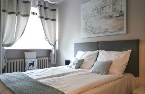 Zoliborz Apartment | Metro Wilson Apartment