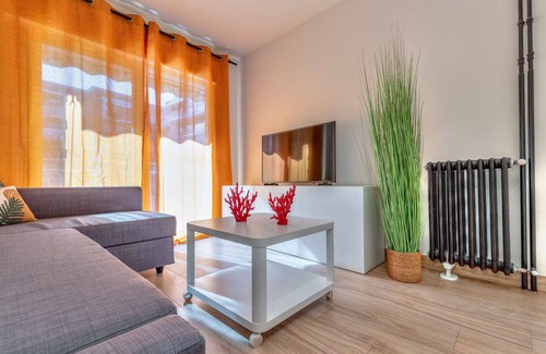 San Blas-Canillejas Apartment | Metropolitano II apartment in Madrid