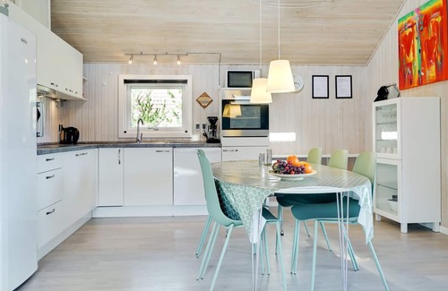 Vorupør House | "Mettemarie" - 1.2km from the sea by Interhome