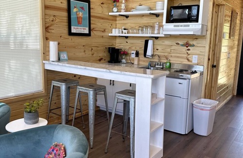 Uvalde Cabin | Mexico-themed cabin in Texas Hill Country on the Nueces River
