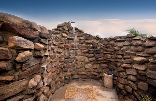 Vaalwater Cabin | Mhondoro Safari Lodge & Villa