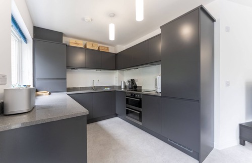 Auchengray Apartment | Mhuilinn Apartment - an apartment that sleeps 3 guests in 2 bedrooms