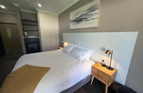 Pelican Point Hotel | Mia Mia