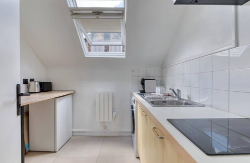 Quartier Vieux Marche-Cathedrale Apartment | Mia : Studio cosy proche place du Vieux Marché
