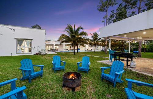 Princeton Villa | Miami Getaway in The White House , Family ,Friends Close to Miami Beaches and the Keys West