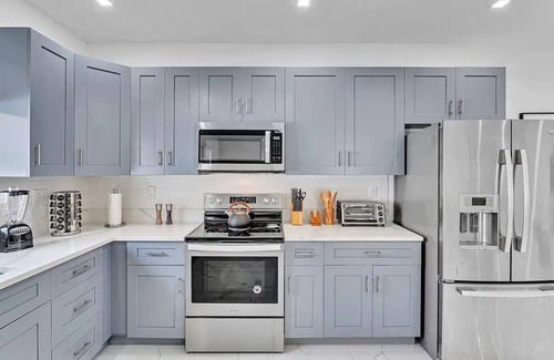 Cutler Bay House | Miami Resort Villa/Luxury Home/Heated Pool/Hot Tub/Mini Golf