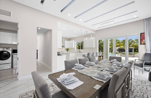 Princeton Villa | Miami White House, Family Vacation time ,Gataway With Friends
