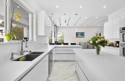 Princeton Villa | Miami White House, Family Vacation time ,Gataway With Friends