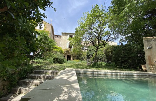 Goult House | Michèle's house located in the heart of the village of Goult