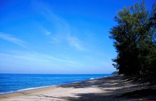 Mai Khao House | Micky Monkey Beach Hotel Phuket Maikhao Thailand