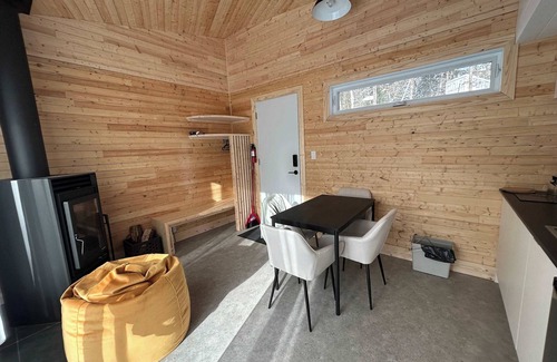 Notre-Dame-Auxiliatrice-de-Buckland Ski Chalet | Micro-Cabin in the Mountains - Solstice 2