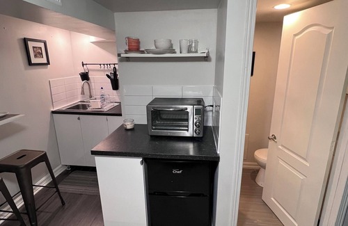 Upper Beaches Apartment | Micro Nook Private Studio Apartment