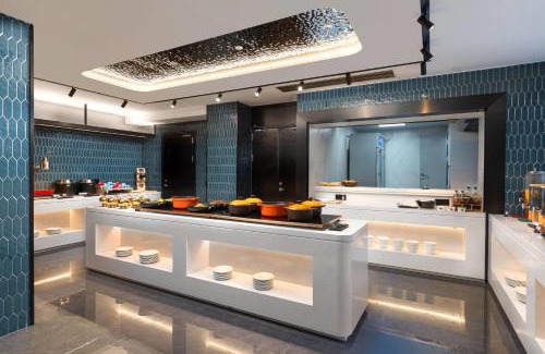 Yangjiang Hotel | Microtel by Wyndham Maoming Dianbai