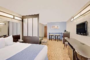 Geneva Hotel | Microtel Inn and Suites by Wyndham - Geneva