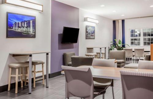 Algoma District Hotel | Microtel Inn & Suites Sault Ste. Marie