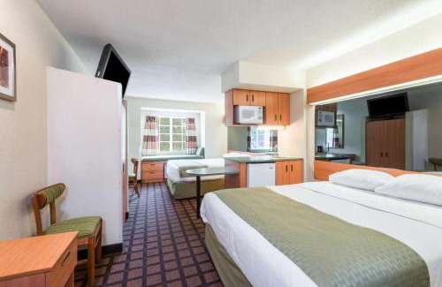 Montville Hotel | Microtel Inn & Suites by Wyndham Uncasville Casino Area