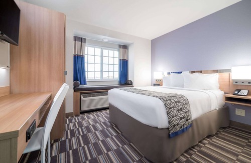 Moorhead Hotel | Microtel Inn & Suites By Wyndham Moorhead Fargo Area
