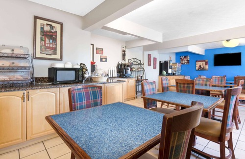 London Hotel | Microtel Inn & Suites by Wyndham London