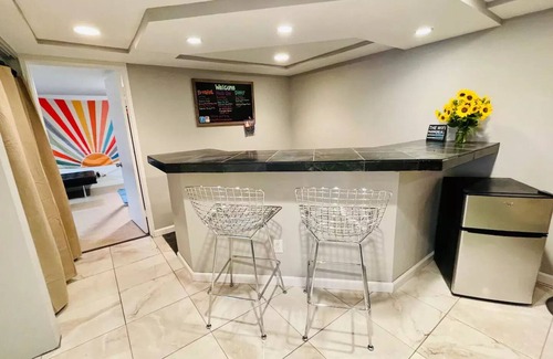 Westminster Apartment | Mid-Century Apple Blossom Suite!