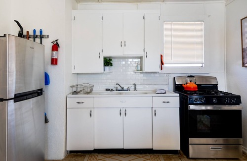 Twentynine Palms House | Mid Century Delight~5 miles from in Joshua Tree North Entrance