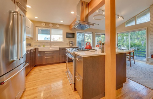 Burien House | Mid-Century Gem Near Hiking, Beach, Airport, City