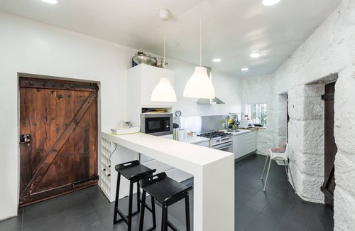 Canicada Apartment | Mid-century modern gem in Braga