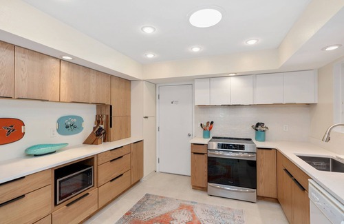 Fort Collins House | Mid-Century Mod Retreat | Lakefront Trails, Quiet
