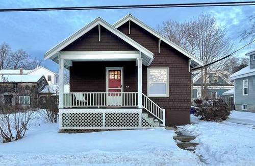 Willard House | Mid Century Modern Beach Bungalow