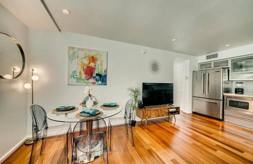 West Avenue Apartment | Mid-Century Modern Gem South Beach Miami