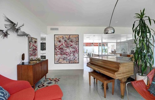 Racquet Club Estates House | Mid-Century Steel Oasis in Palm Springs
