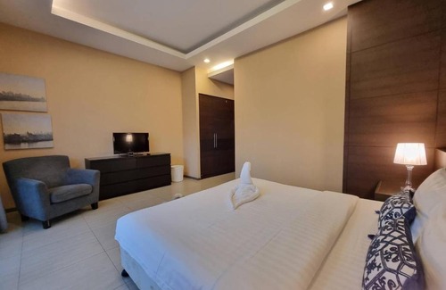 Na Kluea Villa | Midas Pool Villa