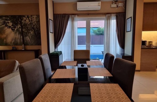 Na Kluea Villa | Midas Pool Villa