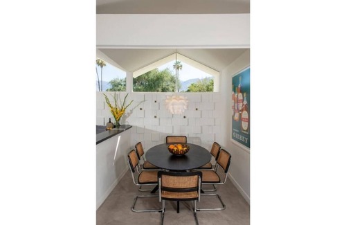 Araby House | Midcentury Perfection in Palm Springs
