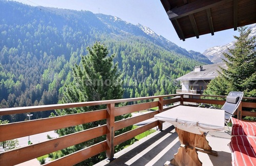 Grimentz Apartment | Middle class flat on 2 levels for 6 people, living room, kitchen area with dishwasher, 1 double bedr