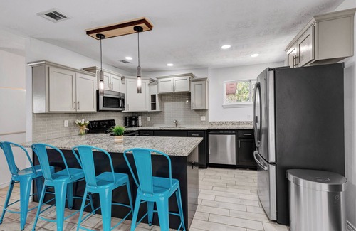 College Station House | Midtown Modern - Extended Stay