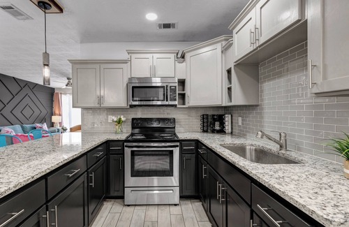 College Station House | Midtown Modern - Extended Stay