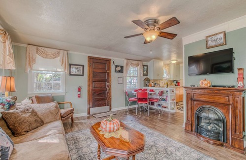 Ruidoso Cabin | MidTown Retro Riverfront Cabin- !HOT TUB, Riverview Deck PET
