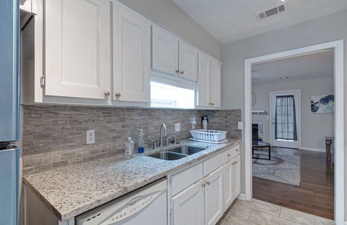 Columbus House | Midtown Townhouse - 15 mins to Ft Moore