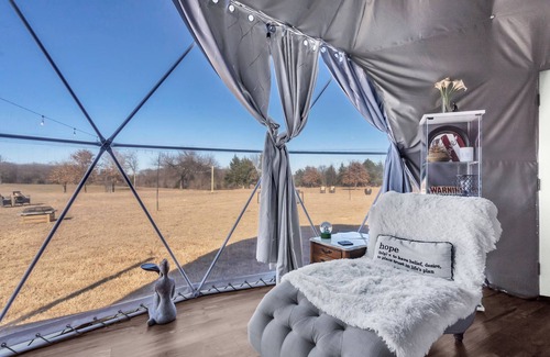Thackerville Apartment | Midweek Dream Lux Dome near Casino and Lake