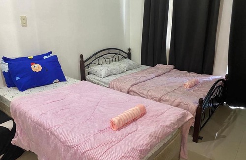 Moonwalk Apartment | Mikaella's staycation Kassel residences