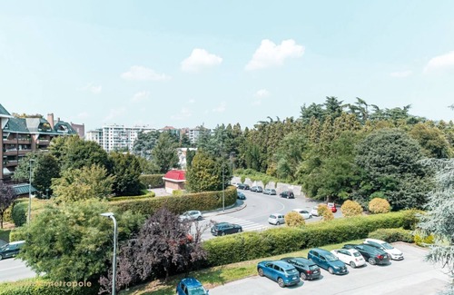 Gallaratese Apartment | Milan Bonola Apartment, free parking