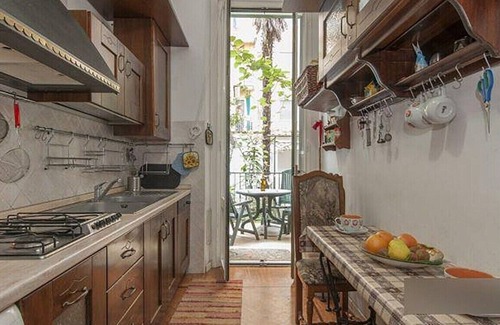 Cagnola House | Milan: HOUSE WITH PRIVATE GARDEN AND PARKING
